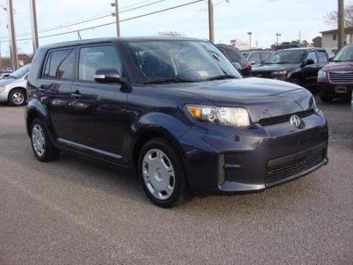 Photo Image Gallery & Touchup Paint: Scion XB in Elusive Blue Metallic  (9AF)  YEARS: 2011-2012