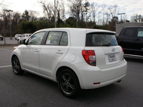Photo Image Gallery & Touchup Paint: Scion XD in Blizzard Pearl   (070)  YEARS: 2012-2012