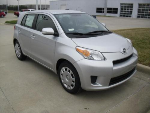 Photo Image Gallery & Touchup Paint: Scion XD in Classic Silver Metallic  (1F7)  YEARS: 2011-2014