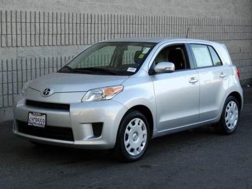 Photo Image Gallery & Touchup Paint: Scion XD in Classic Silver Metallic  (1F7)  YEARS: 2011-2014