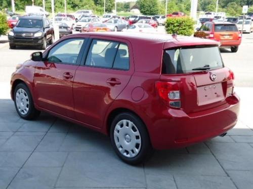 Photo Image Gallery & Touchup Paint: Scion XD in Barcelona Red Metallic  (3R3)  YEARS: 2008-2014
