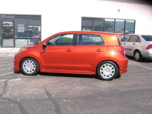 Photo Image Gallery & Touchup Paint: Scion XD in Hot Lava   (4R8)  YEARS: 2008-2008