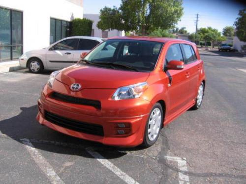Photo Image Gallery & Touchup Paint: Scion XD in Hot Lava   (4R8)  YEARS: 2008-2008