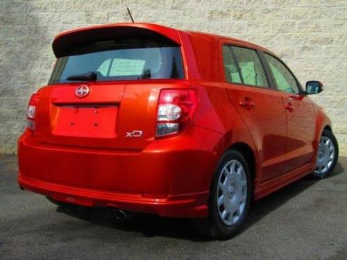 Photo Image Gallery & Touchup Paint: Scion XD in Hot Lava   (4R8)  YEARS: 2008-2008