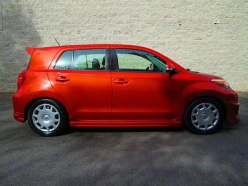 Photo Image Gallery & Touchup Paint: Scion XD in Hot Lava   (4R8)  YEARS: 2008-2008