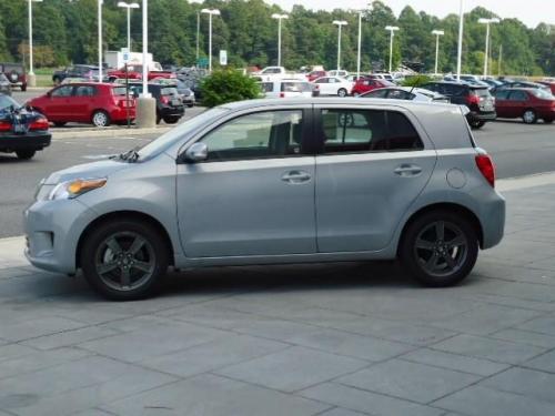 Photo Image Gallery & Touchup Paint: Scion XD in Silver Ignition   (1J8)  YEARS: 2013-2013