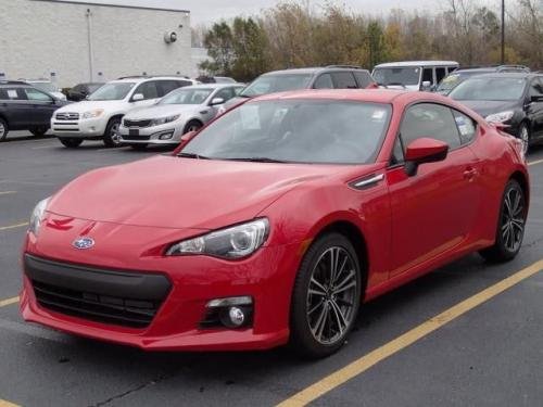 Photo Image Gallery & Touchup Paint: Subaru Brz in Pure Red   (M7Y)  YEARS: 2016-2018
