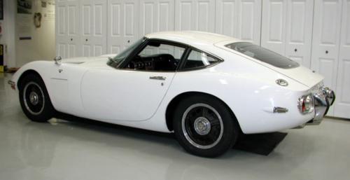 Photo Image Gallery & Touchup Paint: Toyota 2000gt in Pegasus White   (T1374)  YEARS: 1967-1967