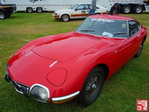 Photo Image Gallery & Touchup Paint: Toyota 2000gt in Solar Red   (T2310)  YEARS: 1969-1969