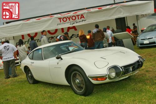 Photo Image Gallery & Touchup Paint: Toyota 2000gt in Pegasus White   (T3223)  YEARS: 1968-1969