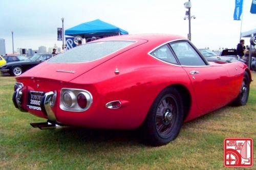 Photo Image Gallery & Touchup Paint: Toyota 2000gt in Solar Red   (T4146)  YEARS: 1969-1969