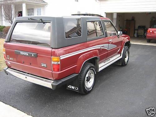 Photo of a 1987-1989 Toyota 4Runner in Garnet Red Metallic (paint color code 3E4