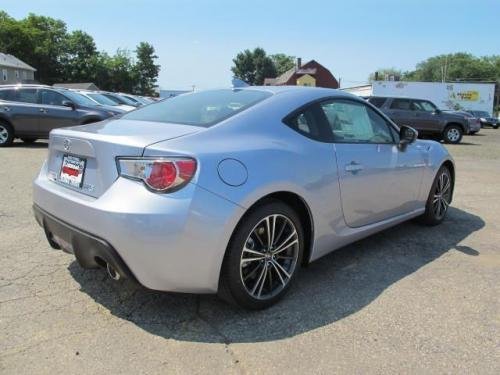 Photo of a 2015-2020 Toyota 86 in Steel (paint color code G1U