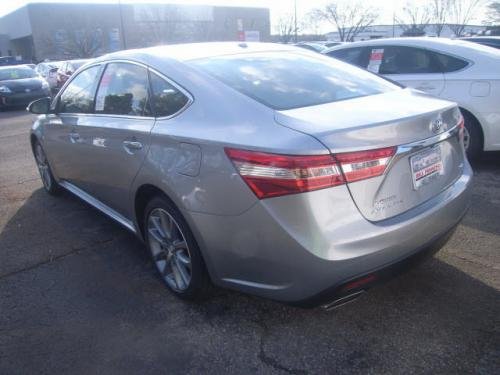 Photo Image Gallery & Touchup Paint: Toyota Avalon in Celestial Silver Metallic  (1J9)  YEARS: 2015-2017