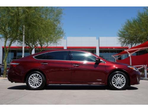 Photo Image Gallery & Touchup Paint: Toyota Avalon in Moulin Rouge Mica  (3T0)  YEARS: 2013-2017