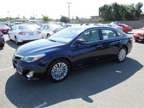 Photo Image Gallery & Touchup Paint: Toyota Avalon in Nautical Blue Metallic  (8S6)  YEARS: 2013-2013
