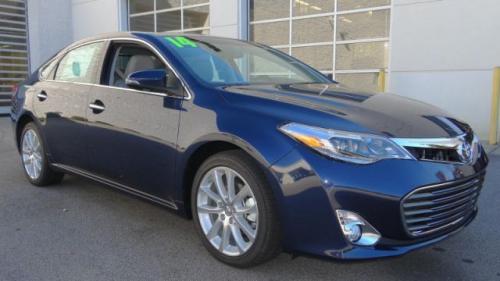 Photo Image Gallery & Touchup Paint: Toyota Avalon In Parisian Night 