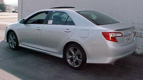 Photo Image Gallery & Touchup Paint: Toyota Camry in Classic Silver Metallic  (1F7)  YEARS: 2012-2014