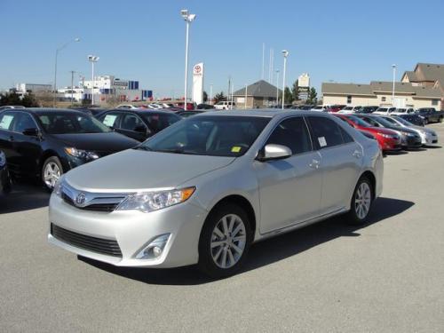 Photo Image Gallery & Touchup Paint: Toyota Camry in Classic Silver Metallic  (1F7)  YEARS: 2012-2014