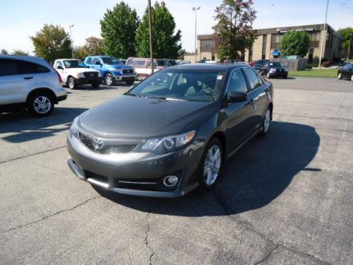 Photo Image Gallery & Touchup Paint: Toyota Camry in Magnetic Gray Metallic  (1G3)  YEARS: 2012-2014