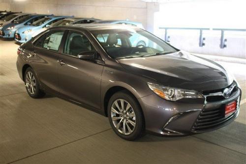 Photo Image Gallery & Touchup Paint: Toyota Camry in Predawn Gray Mica  (1H1)  YEARS: 2015-2017