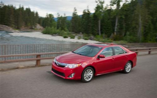 Photo Image Gallery & Touchup Paint: Toyota Camry in Barcelona Red Metallic  (3R3)  YEARS: 2012-2014