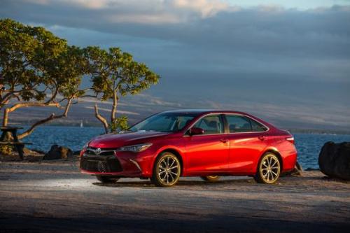 Photo Image Gallery & Touchup Paint: Toyota Camry in Ruby Flare Pearl  (3T3)  YEARS: 2015-2017