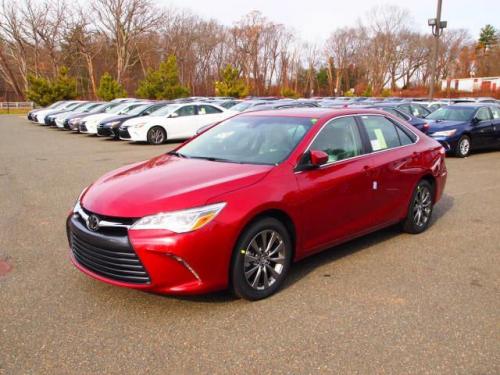 Photo Image Gallery & Touchup Paint: Toyota Camry in Ruby Flare Pearl  (3T3)  YEARS: 2015-2017