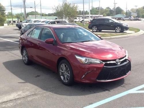 Photo Image Gallery & Touchup Paint: Toyota Camry in Ruby Flare Pearl  (3T3)  YEARS: 2015-2017