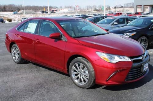 Photo Image Gallery & Touchup Paint: Toyota Camry in Ruby Flare Pearl  (3T3)  YEARS: 2015-2017