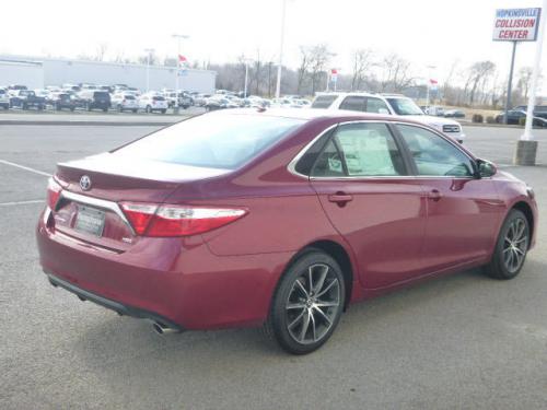 Photo Image Gallery & Touchup Paint: Toyota Camry in Ruby Flare Pearl  (3T3)  YEARS: 2015-2017
