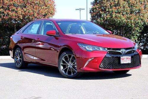 Photo Image Gallery & Touchup Paint: Toyota Camry in Ruby Flare Pearl  (3T3)  YEARS: 2015-2017