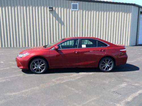 Photo Image Gallery & Touchup Paint: Toyota Camry in Ruby Flare Pearl  (3T3)  YEARS: 2015-2017