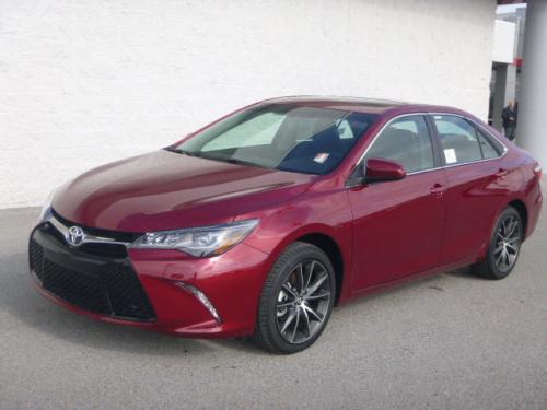 Photo Image Gallery & Touchup Paint: Toyota Camry in Ruby Flare Pearl  (3T3)  YEARS: 2015-2017
