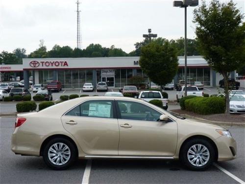 Photo Image Gallery & Touchup Paint: Toyota Camry in Sandy Beach Metallic  (4T8)  YEARS: 2012-2012