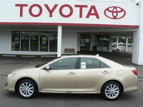 Photo Image Gallery & Touchup Paint: Toyota Camry in Sandy Beach Metallic  (4T8)  YEARS: 2012-2012