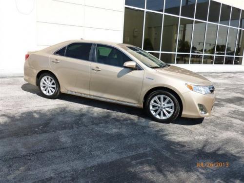 Photo Image Gallery & Touchup Paint: Toyota Camry in Sandy Beach Metallic  (4T8)  YEARS: 2012-2012