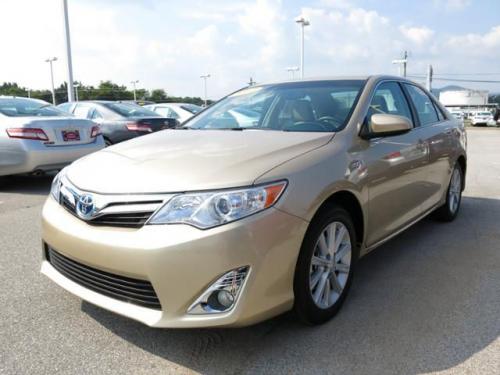 Photo Image Gallery & Touchup Paint: Toyota Camry in Sandy Beach Metallic  (4T8)  YEARS: 2012-2012