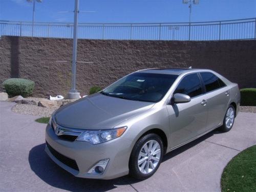 Photo Image Gallery & Touchup Paint: Toyota Camry in Champagne Mica   (5B2)  YEARS: 2013-2017
