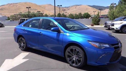 Photo Image Gallery & Touchup Paint: Toyota Camry in Blue Streak Metallic  (8T7)  YEARS: 2016-2017