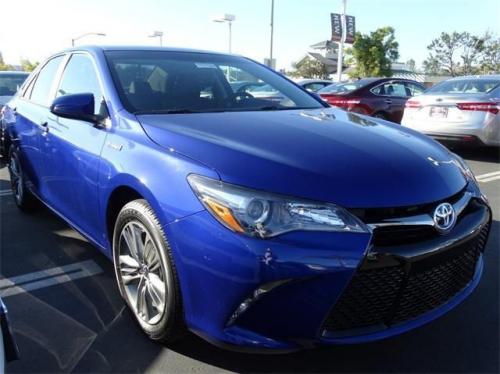 Photo Image Gallery & Touchup Paint: Toyota Camry in Blue Crush Metallic  (8W7)  YEARS: 2015-2016