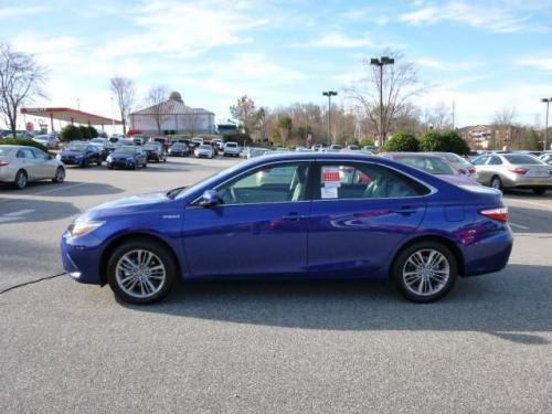 Photo Image Gallery & Touchup Paint: Toyota Camry in Blue Crush Metallic  (8W7)  YEARS: 2015-2016