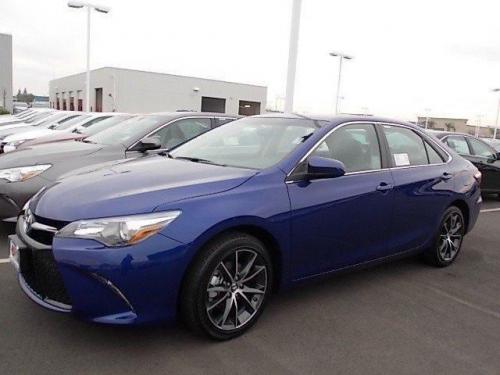 Photo Image Gallery & Touchup Paint: Toyota Camry in Blue Crush Metallic  (8W7)  YEARS: 2015-2016