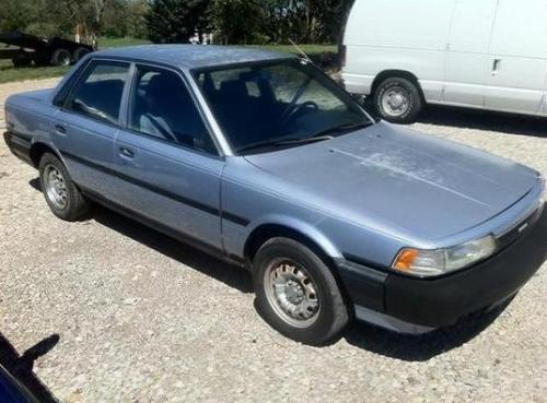 Photo Image Gallery & Touchup Paint: Toyota Camry in Light Blue Metallic  (8D8)  YEARS: 1987-1989