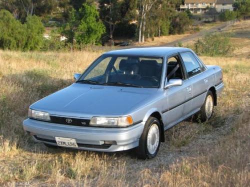 Photo Image Gallery & Touchup Paint: Toyota Camry in Ice Blue   (8G2)  YEARS: 1990-1991