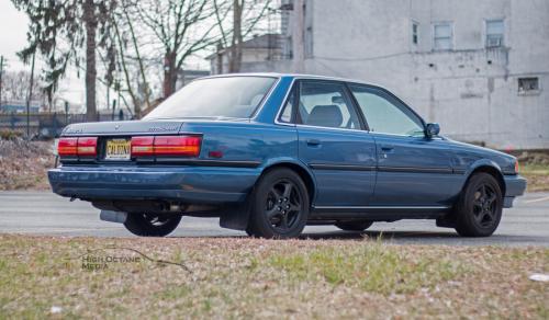 Photo Image Gallery & Touchup Paint: Toyota Camry in Blue Metallic   (8J3)  YEARS: 1991-1991