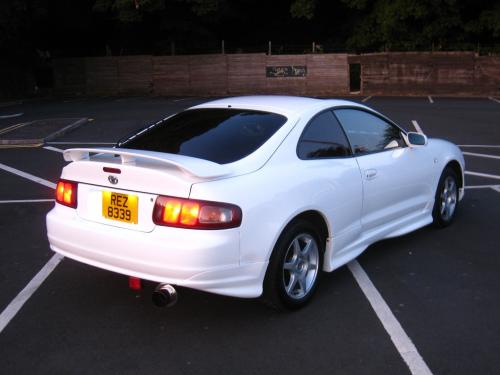 Photo Image Gallery & Touchup Paint: Toyota Celica in Super White   (040)  YEARS: 1995-1999