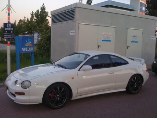 Photo Image Gallery & Touchup Paint: Toyota Celica in Super White   (040)  YEARS: 1995-1999