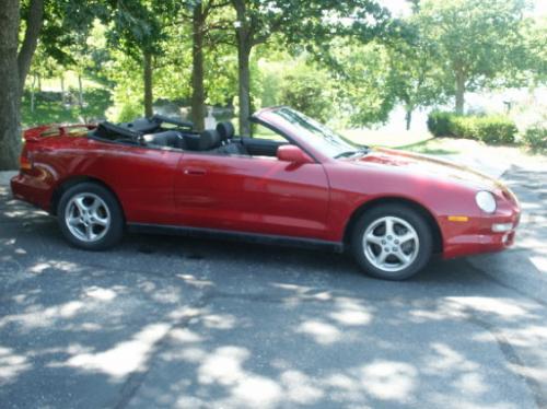 Photo Image Gallery & Touchup Paint: Toyota Celica in Renaissance Red   (3L2)  YEARS: 1994-1999