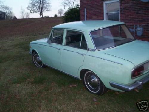 Photo Image Gallery: Toyota Corona in Light Green   (XX5)  YEARS: -